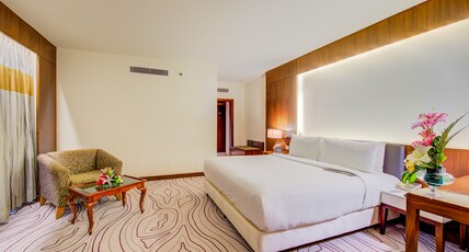 Le Royal Meridien Room Type - Executive Guest Room with Bathtub