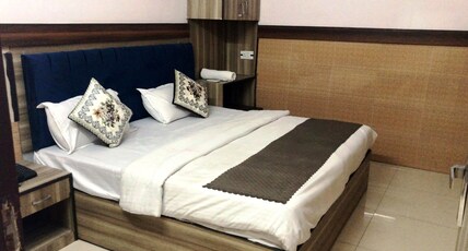 ANGAD RESIDENCY Room Type - Deluxe Double