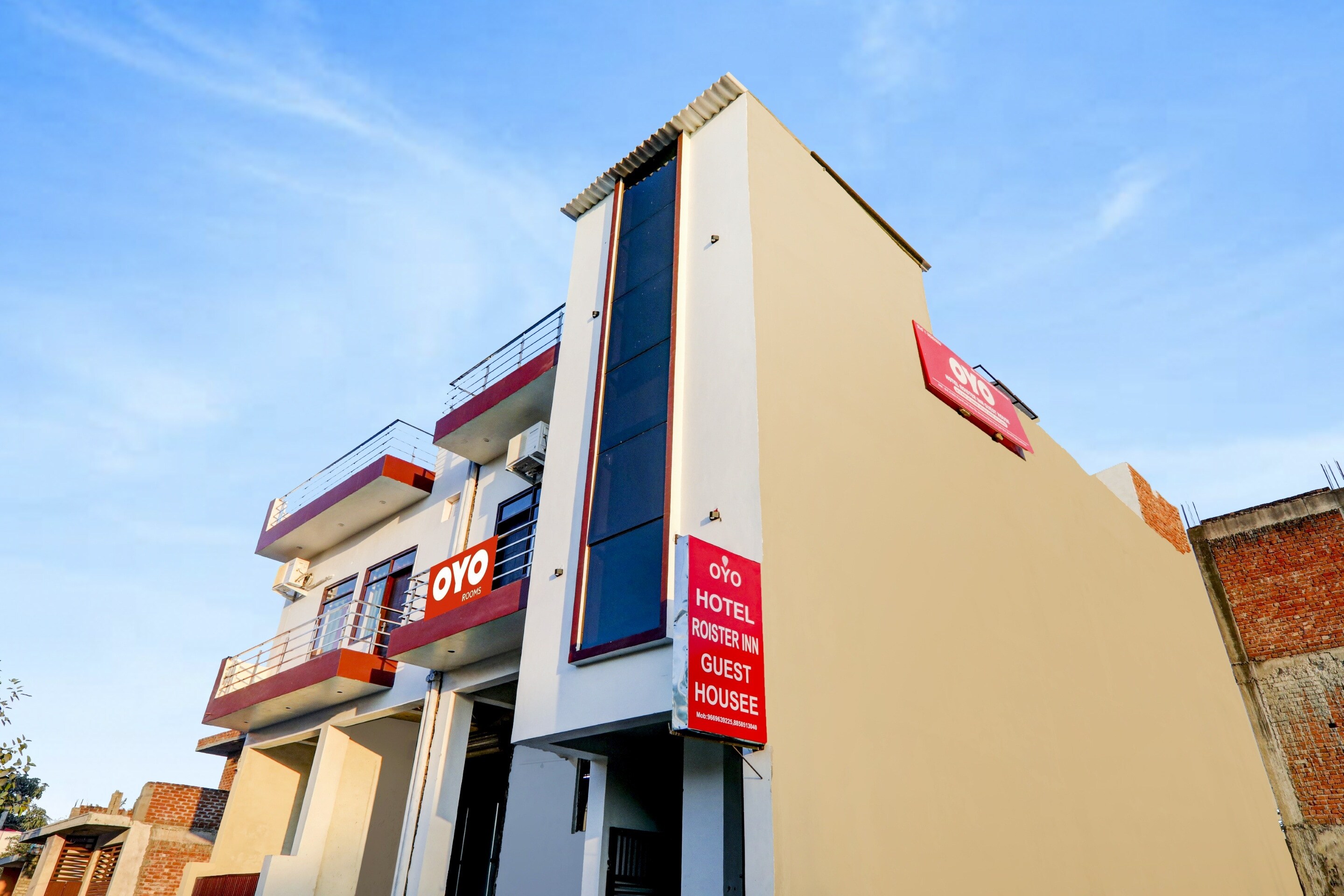 Hotel O Roister Inn Near Gomti Riverfront Park - Tap to explore photos