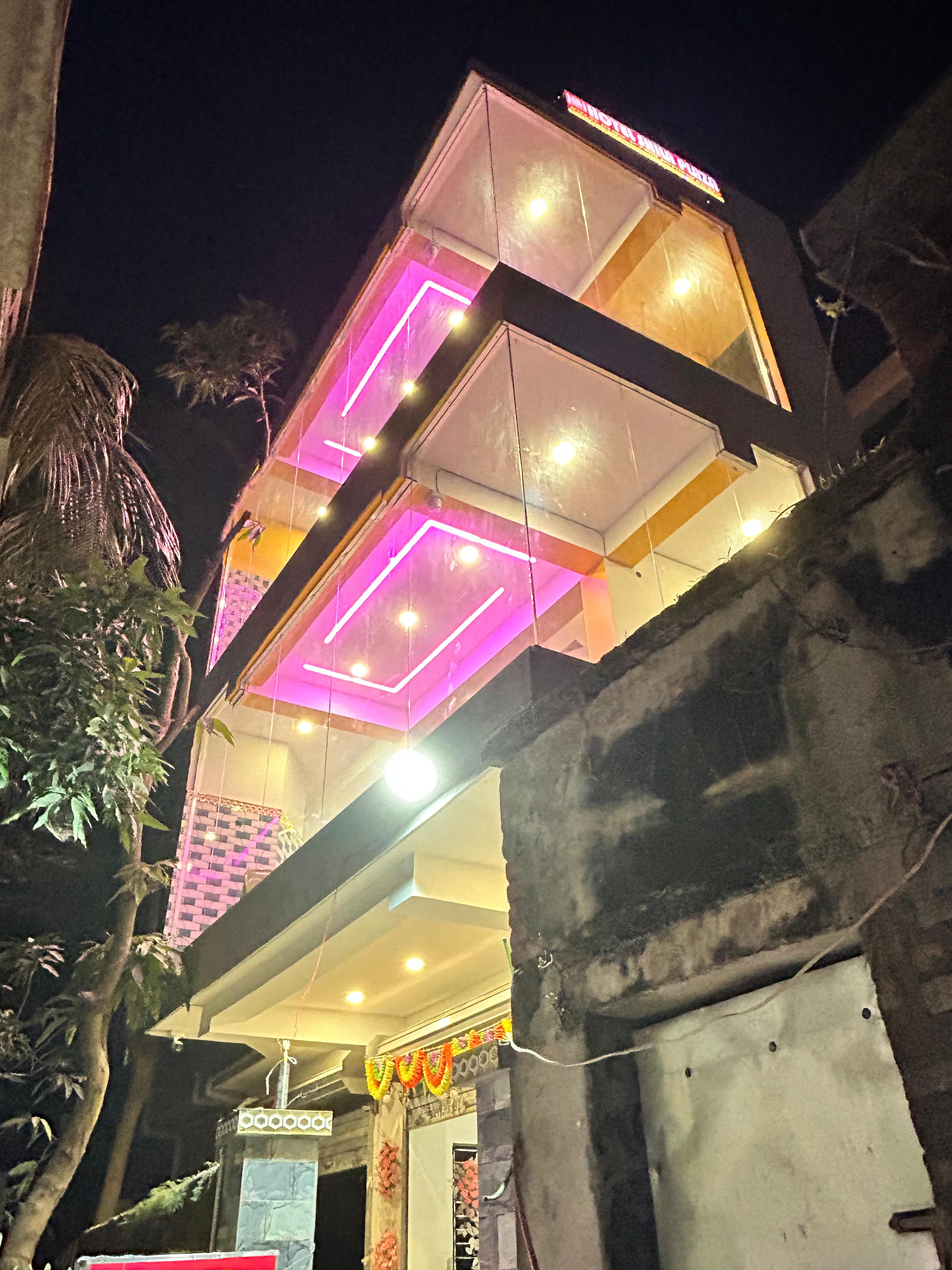 Hotel Shila Plaza - Tap to explore photos