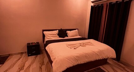 HOTEL GANDHARWA Room Type - Deluxe Room