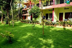 Green View Homestay | Rooms & Caretaker