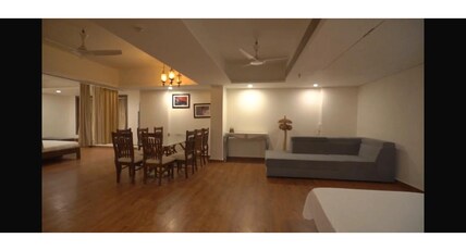 9 Star Hotel Room Type - Super Deluxe Room