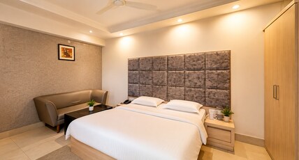 Hotel Rahi Ilawart, Prayagraj Room Type - AC Deluxe