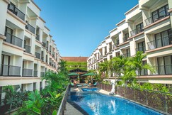 Cross Vibe Paasha Atelier Bali Kuta