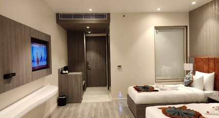 Hotel Deep Clarks Inn Lucknow Room Type - Deluxe Twin Room