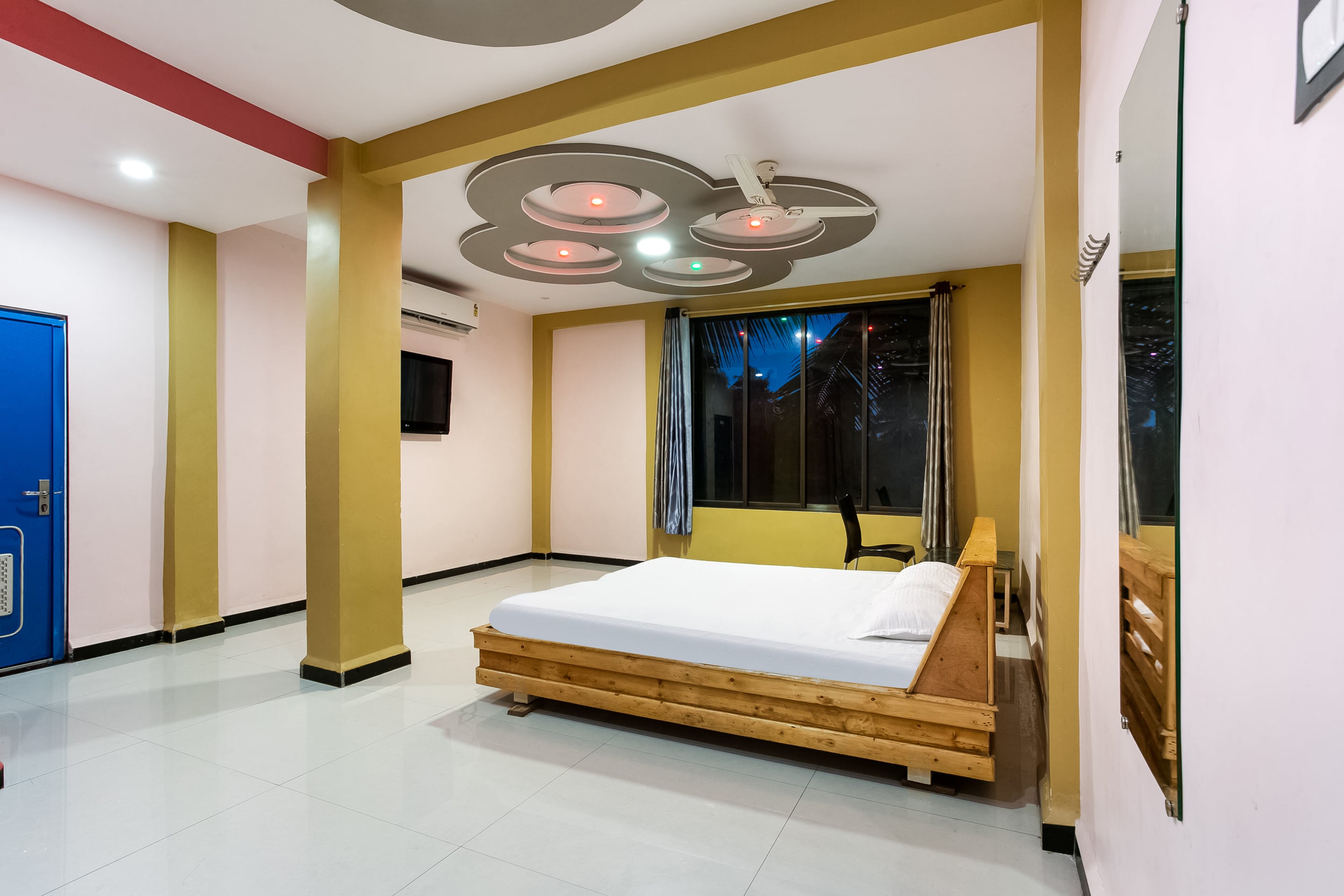 OYO Flagship Daryavardi Beach Resort - Tap to explore photos