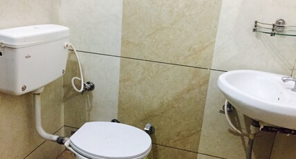 Hotel Dev Bhoomi Room Type - SEMI DLX