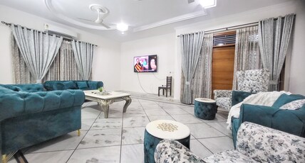 VacationBuddy Charming 4 BHK House Janakpuri Room Type - VacationBuddy Charming 4 BHK House Janakpuri