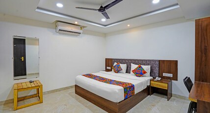FabHotel Million Star Room Type - Deluxe Room FabHotel Million Star Room Type - Deluxe Room