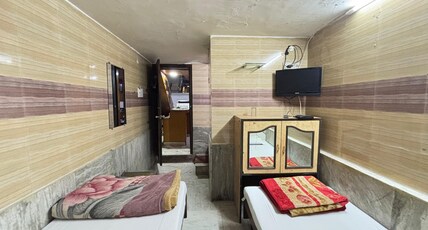 Gulistan Guest House Room Type - Two Bed Non AC