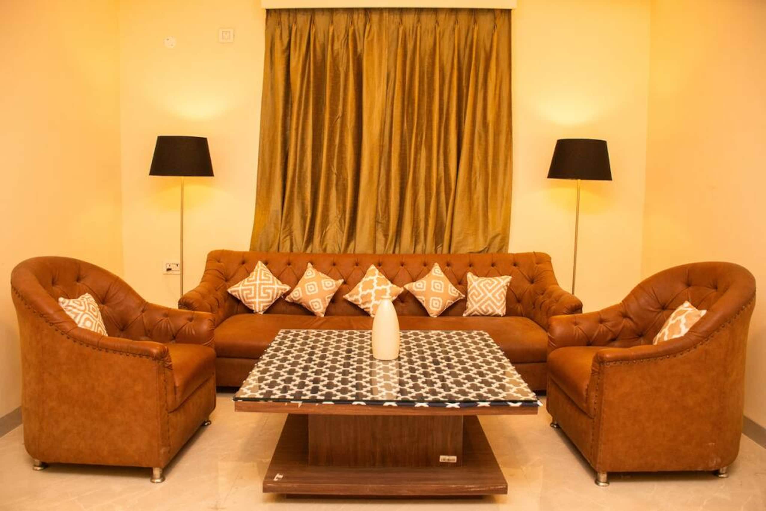 2Km To Vishwanath Temple 2BHK APT Senior citizen - Tap to explore photos