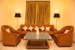 2Km To Vishwanath Temple 2BHK APT Senior citizen