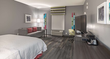 Hampton Inn and Suites Dallas/Plano Central Room Type - 1 KNG HR ACC FRG MIC SB NS