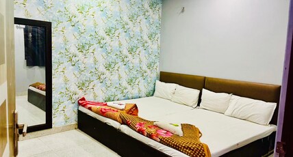 ALIZA PALACE AJMER Room Type - Deluxe Four bed Ac Room