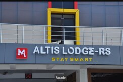 Altis Lodge RS