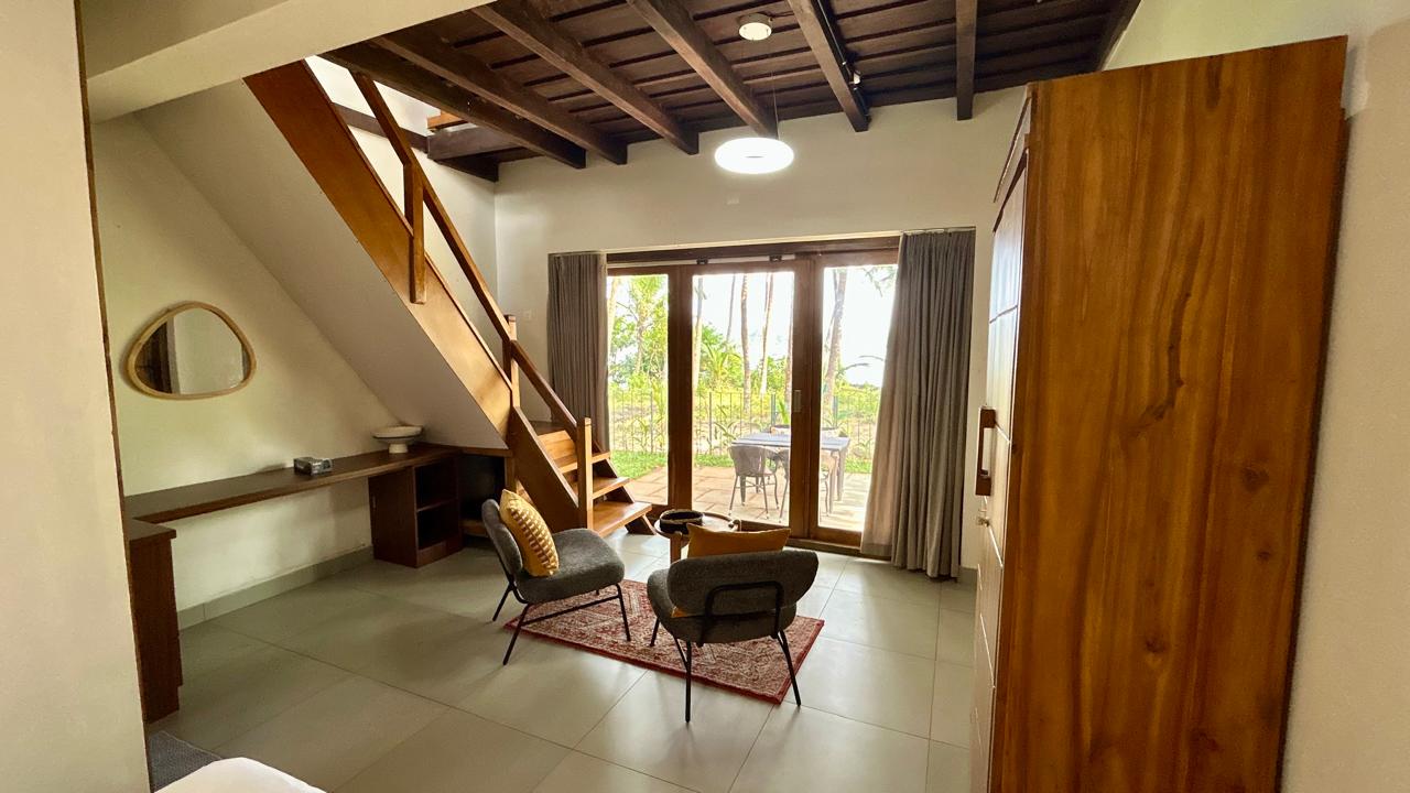 Beachfront & Backwaters 2BHK Villa - Marina B&B - Tap to explore photos
