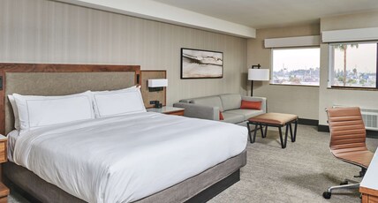 DoubleTree by Hilton Fullerton Room Type - 1 KING ONE BEDROOM SUITE
