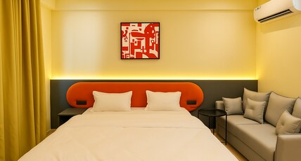 Skystay Elite Suites | Omaxe Hazratganj Room Type - SkyStay Elite Studio