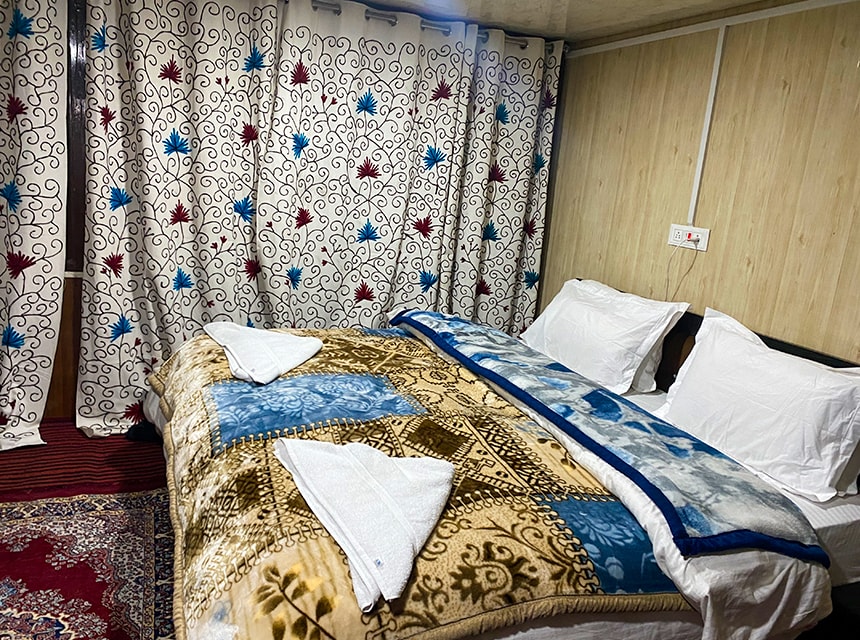 Zoop Gulmarg - Tap to explore photos