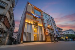 FabHotel Rani Tower - Chinar Park