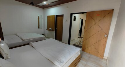 Hotel Shree Kanth Somnath Room Type - Four Bed Ac Room