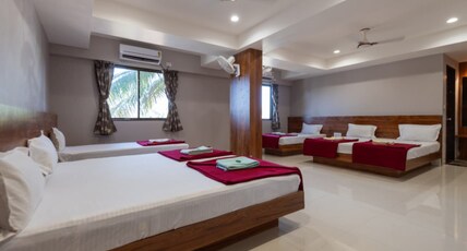 Hotel Aaradhya Crown Room Type - Six Bed Ac Room