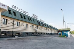 Rim Grand Hotel