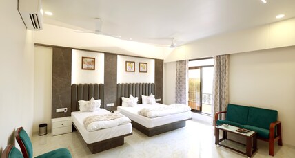 Hotel Grand Haveli Room Type - Executive Room