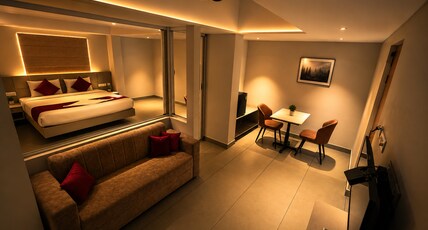 Hypolux Business Hotel Room Type - Bussiness Suite AC