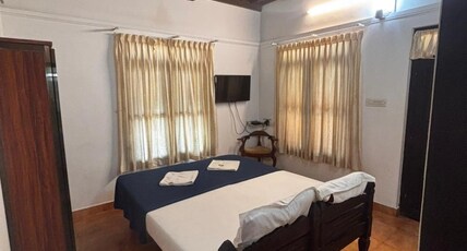 Palmy Lake Resort Room Type - Lake-view Double Room