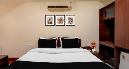 Super Collection O Prayagraj Museum Formerly Banshi Bhawan Room Type - Suite Room Super Collection O Prayagraj Museum Formerly Banshi Bhawan Room Type - Suite Room