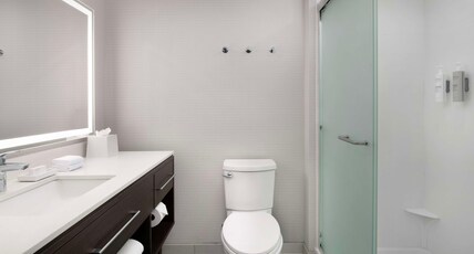 Home2 Suites by Hilton Orlando Southeast Nona Room Type - 1 KING BED STUDIO SUITE