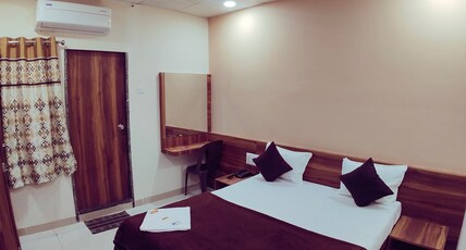 Hotel Samruddhi residency Room Type - EXECUTIVE ROOM NON AC