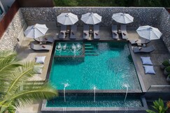 De Malee Pool Villas