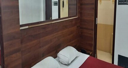 Ajantha Beach Guest House Room Type - Standard North Side Sea View