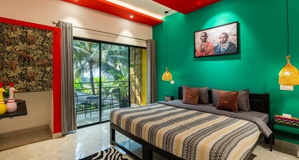 Whoopers  Boutique Morjim Goa Room Type - Deluxe Double Room with Bathtub