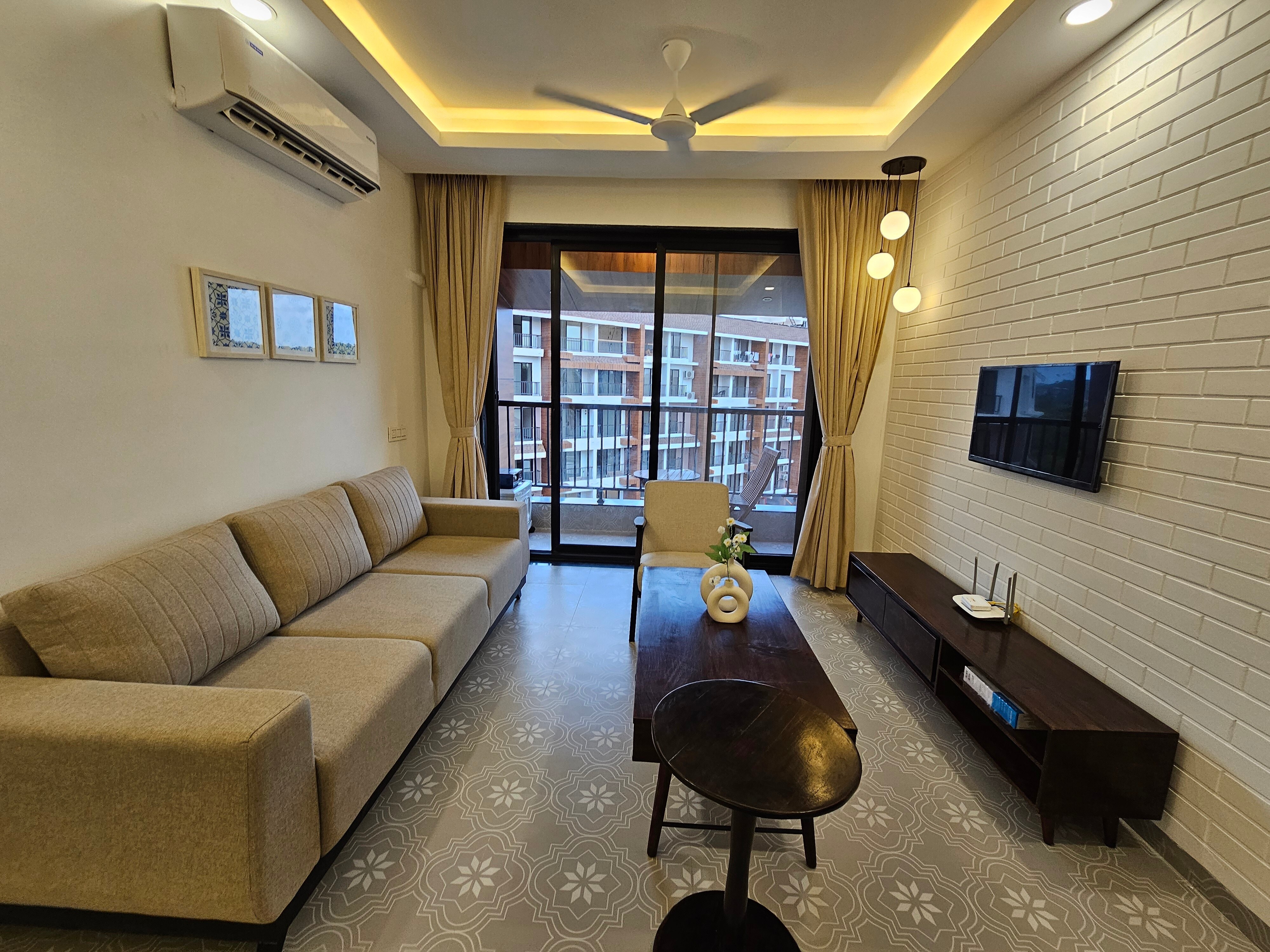 Botanica A203 - Tap to explore photos