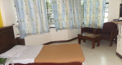 Hotel Manorath Room Type - Deluxe Non Ac