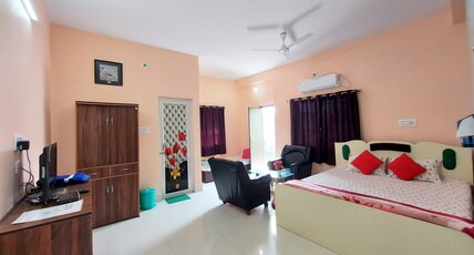 Zara homestay Room Type - Family Ac Triple Bed Room With Balcony