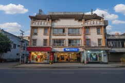 Via CT Palace