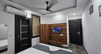 Jhansi Castle Inn Room Type - Semi Deluxe Room