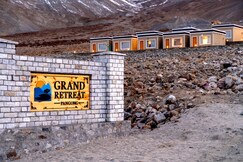 Grand Retreat | Luxury Chalet near Pangong Lake