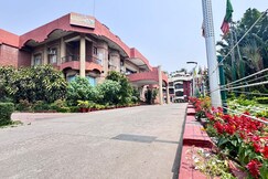 Red Bishop Tourist Resort