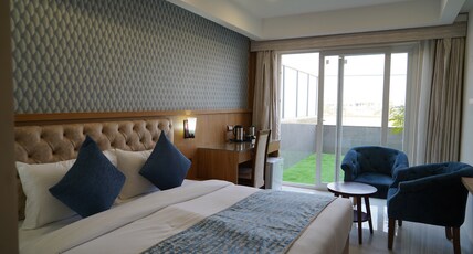Hotel Shanti Sagar Room Type - Royal Suite With Balcony