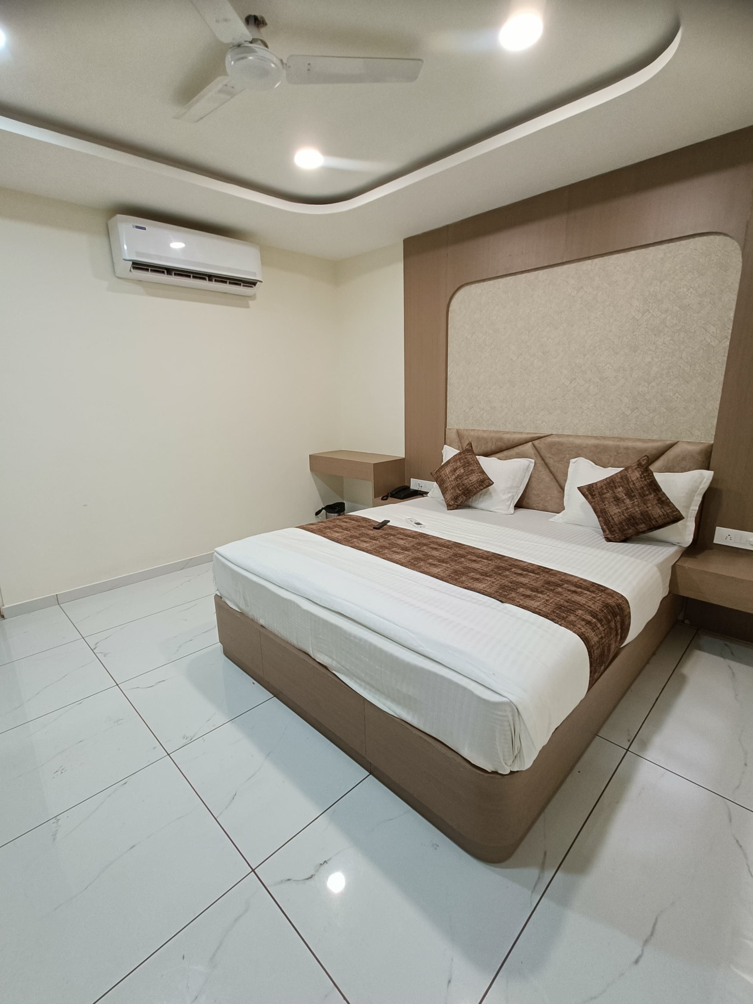 Hotel Radhe Raas - Tap to explore photos