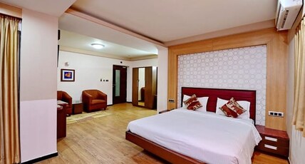 Gold Coast Beach Resort Room Type - Super Deluxe Double Bed Room