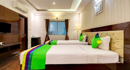 Treebo The Sai Leela Suites Room Type - Superior Room
