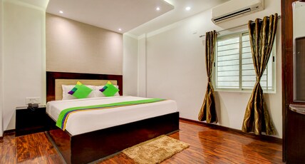 Treebo The Sai Leela Suites Room Type - Deluxe Room