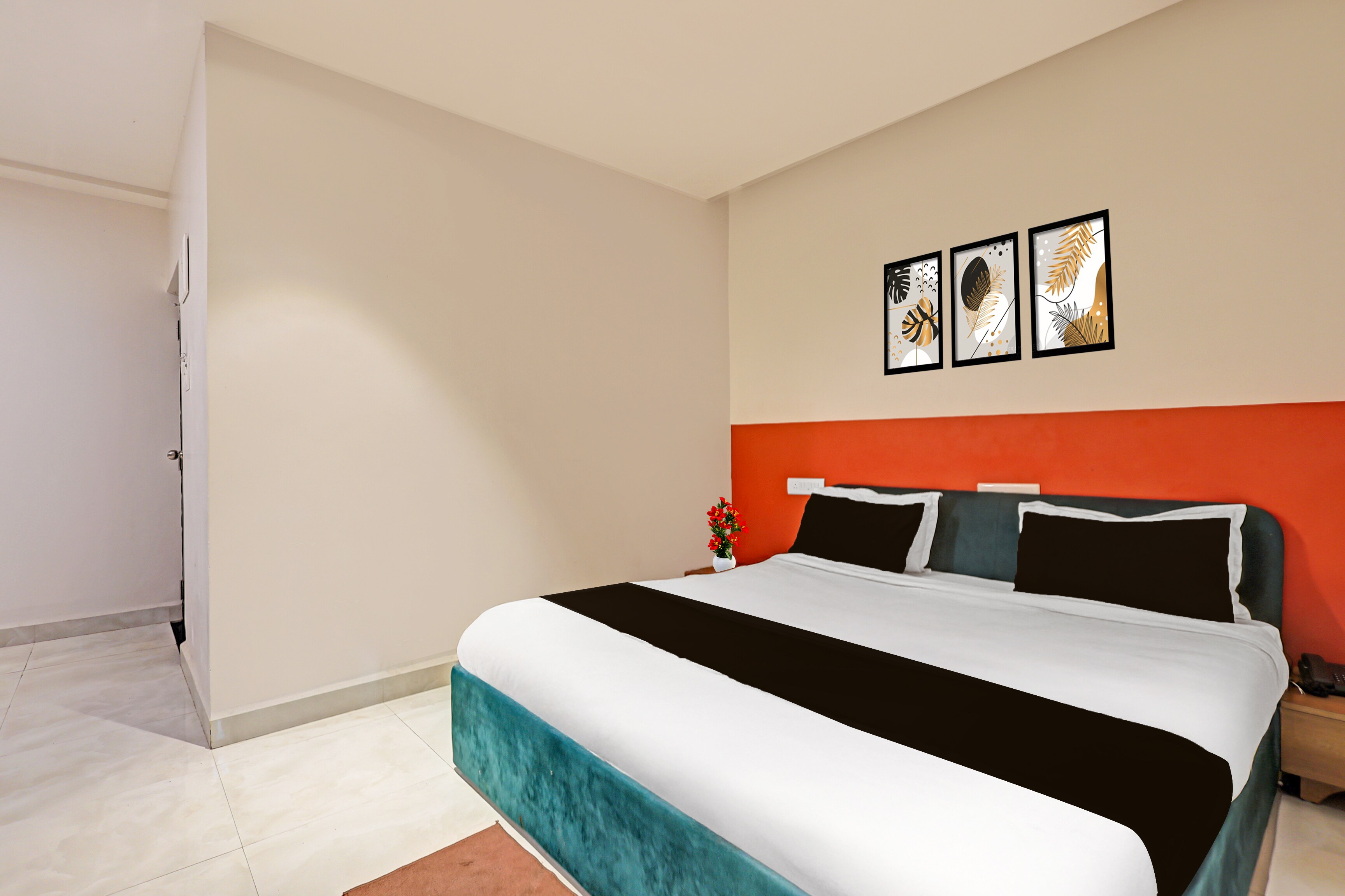 Super Hotel O Infocity Square Road Bhubaneswar Formerly Avigna Premium - Tap to explore photos